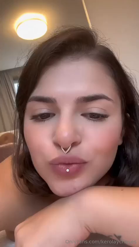 Gostosa linda do Erome Kerolay Chaves em vídeo pornô vazado xxx mostrando a bunda deliciosa um tesão de morena safada